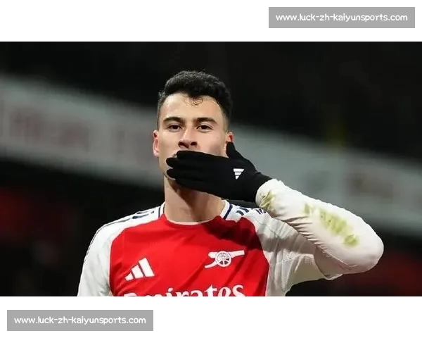 迪亚斯转会遇阻，胜利将目标转向马丁内利