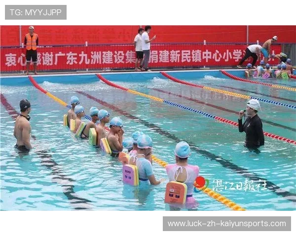 徐嘉余发文晒毕业照：从泳池 “鱼雷” 到校园 “学霸”，世锦赛备战再出发！